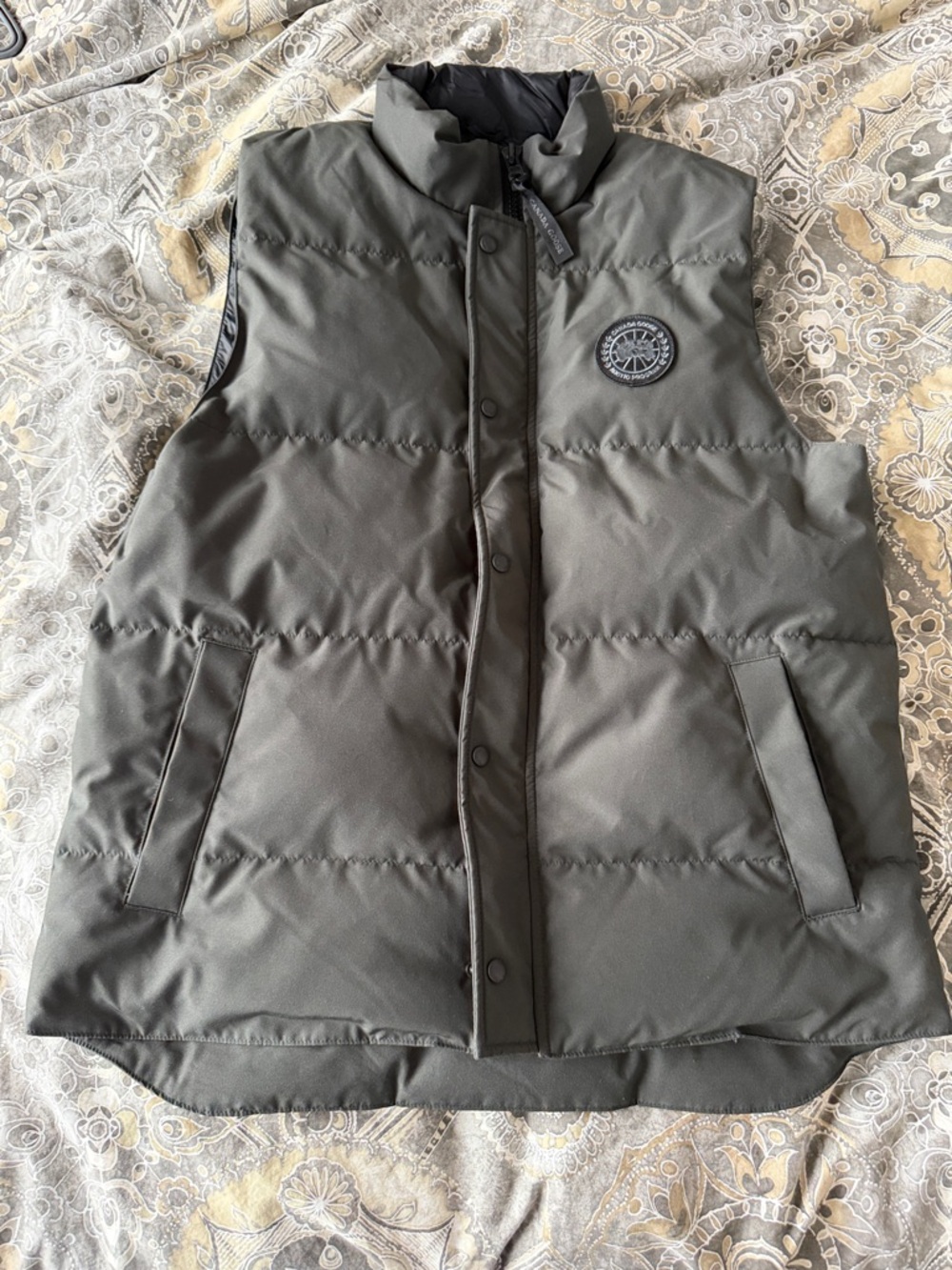 Canada Goose Black Label Garson Vest in Volcano